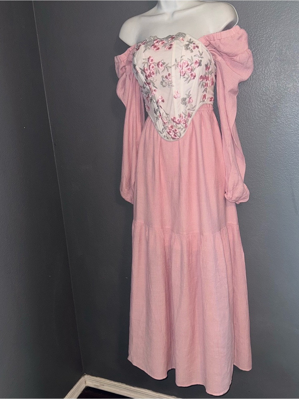 Women's Renaissance Festival Outfit Pink Corset & Long Sleeve Maxi Dress Small